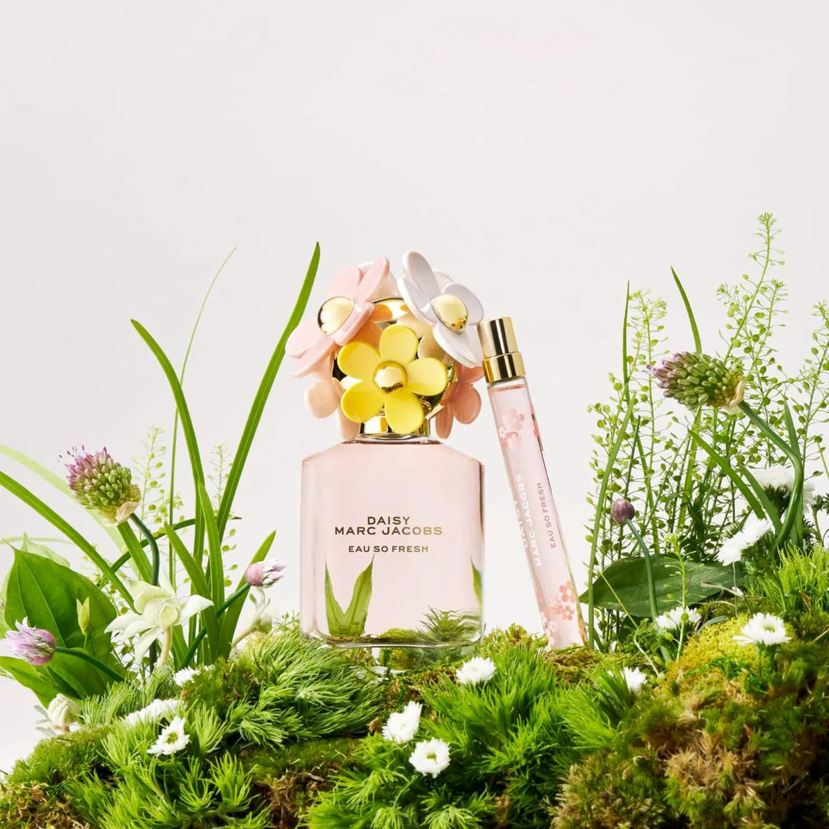 Marc Jacobs Daisy Eau So Fresh Eau De Toilette for Women 4.2oz/125ml
