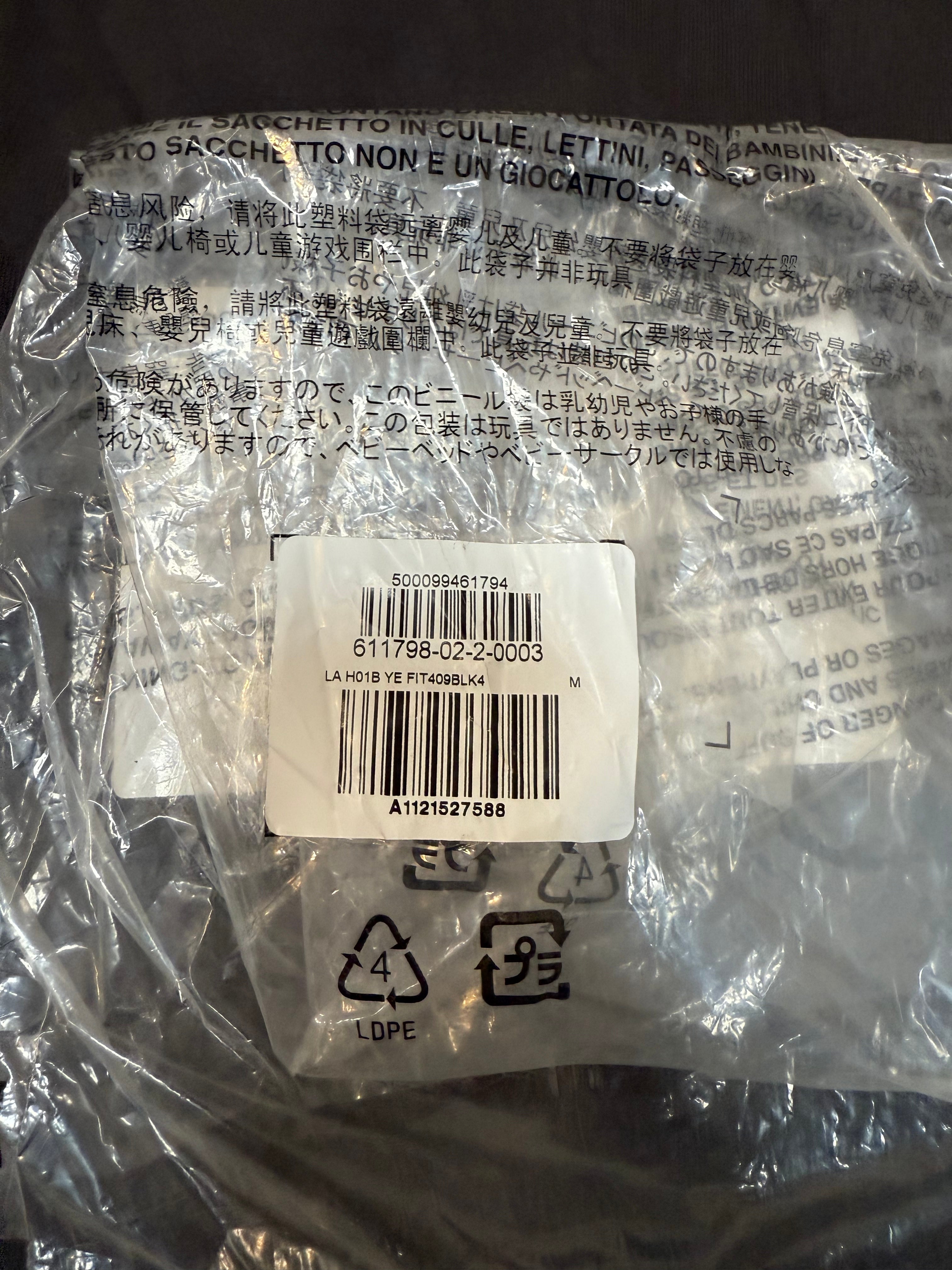 Yeezy Gap LA H01B YE FIT409BLK4