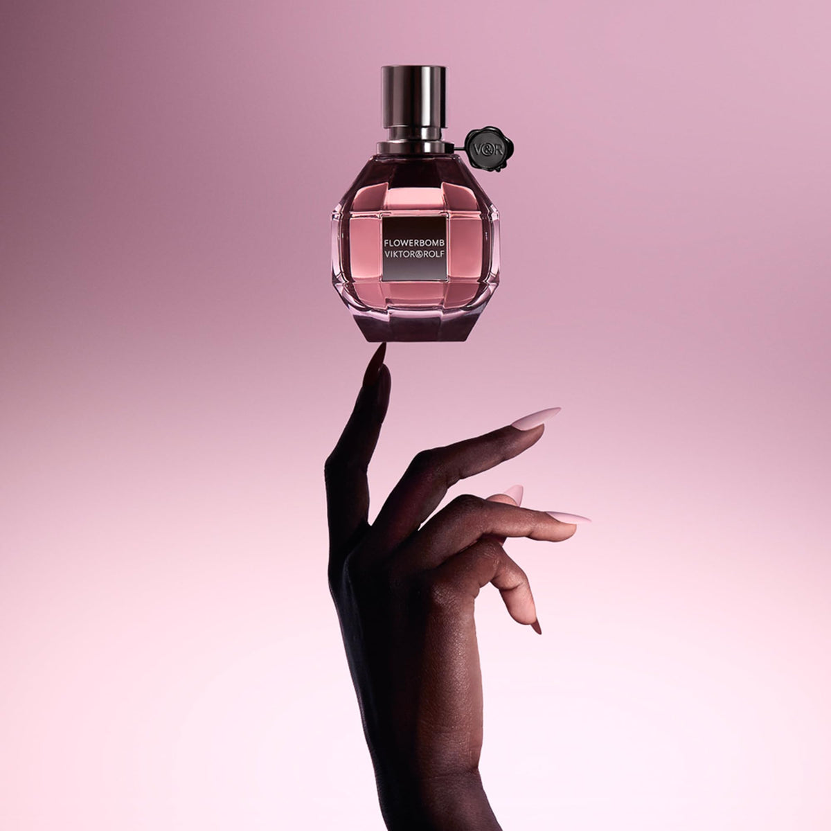 Viktor & Rolf Flowerbomb Eau de Parfum Spray 3.4 oz (Women)