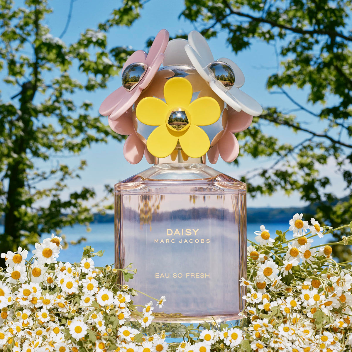 Marc Jacobs Daisy Eau So Fresh Eau De Toilette for Women 4.2oz/125ml