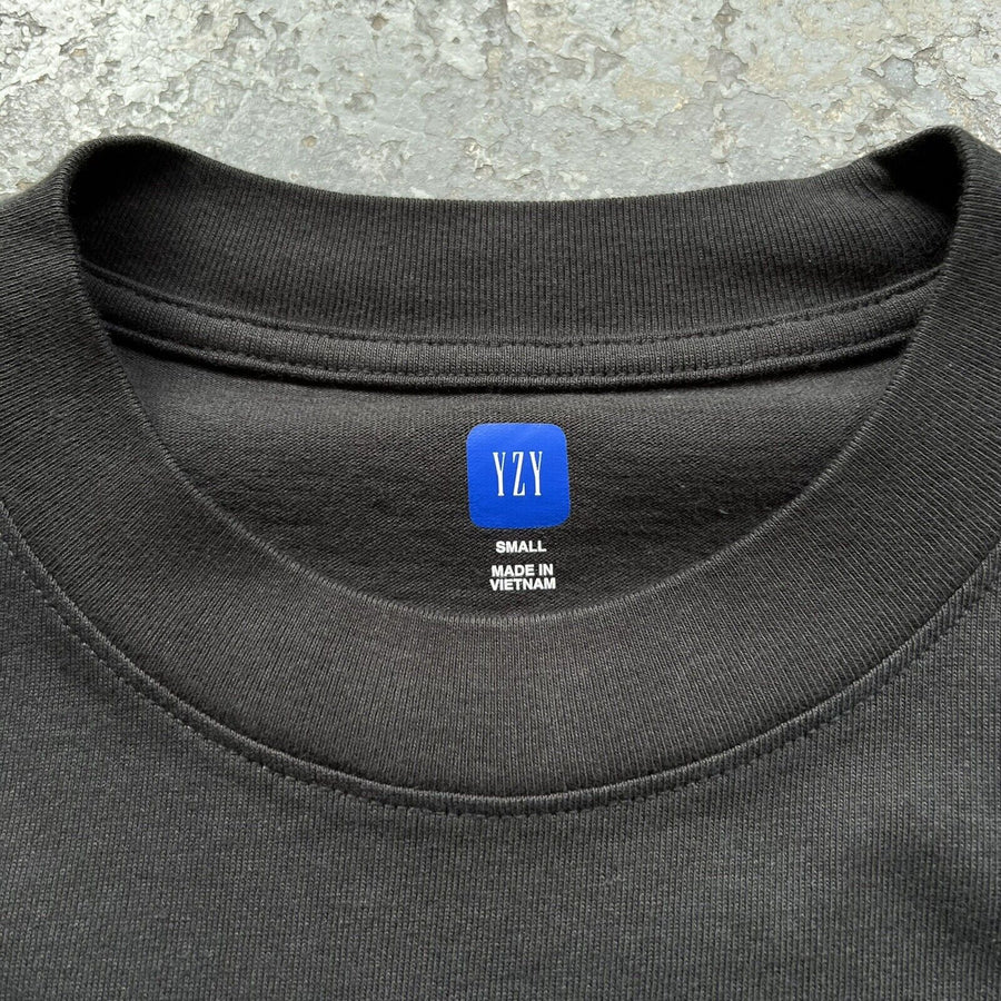 Yeezy Gap H02 REGULAR FIT SS TEE BLACK 4